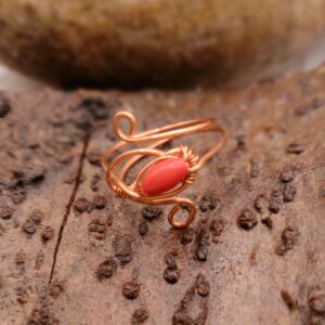 Miedziany pierścionek z naturalnym koralem w kształcie ryżu, ręcznie wykonana biżuteria z kamieni naturalnych