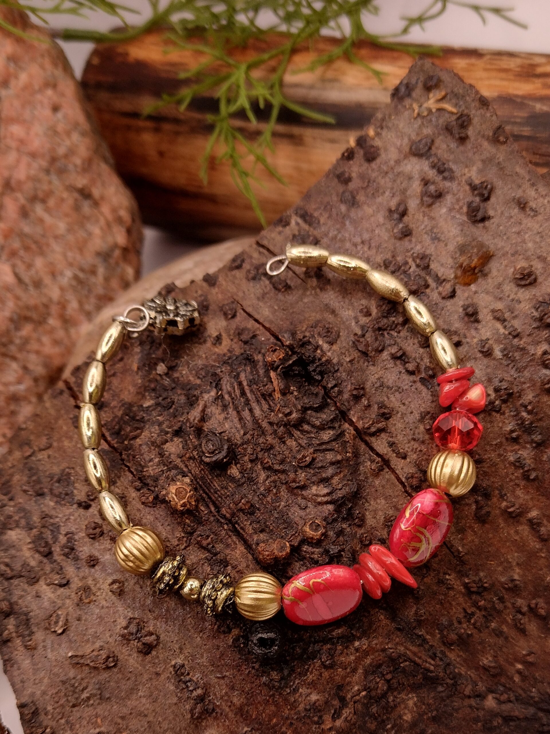 🔴 Bransoletka " Tańczące koraliki"– czerwona - obrazek 2