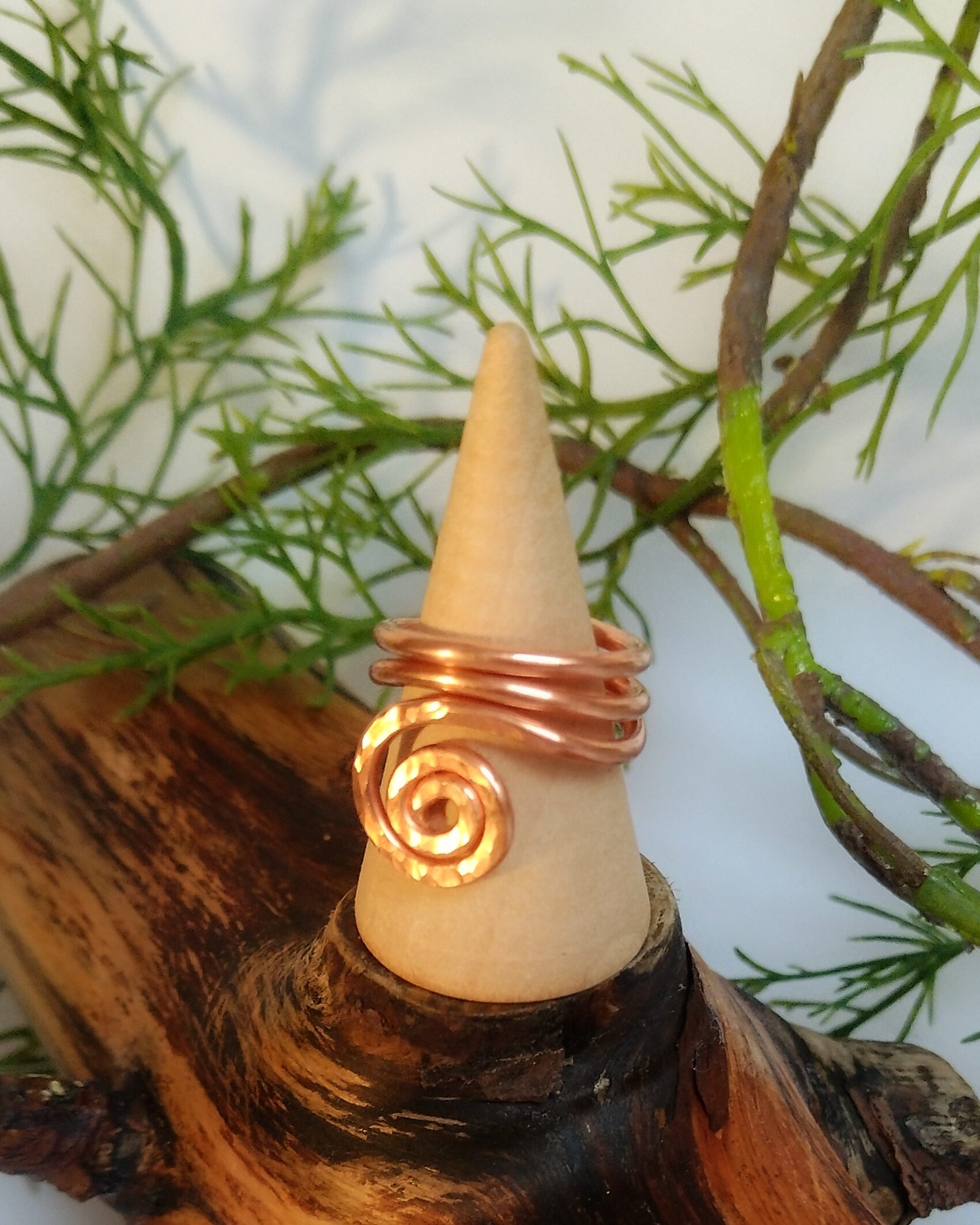 Spirala Życia – miedziany pierścionek energii z kolekcji "Spirale Natury" - obrazek 3